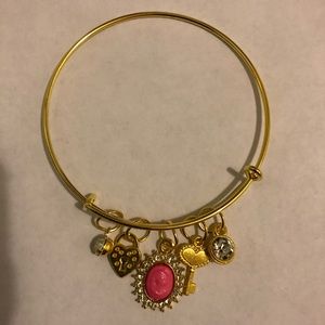 Charm bracelet